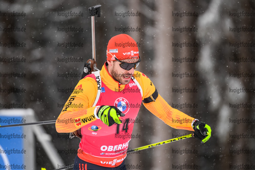 17.01.2020, xkvx, Biathlon IBU Weltcup Oberhof, Massenstart Herren, v.l. Arnd Peiffer (Germany)  / 