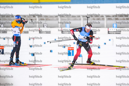 17.01.2020, xkvx, Biathlon IBU Weltcup Oberhof, Massenstart Herren, v.l. Erik Lesser (Germany) und Tarjei Boe (Norway)  / 