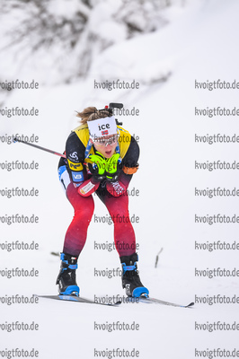 17.01.2020, xkvx, Biathlon IBU Weltcup Oberhof, Massenstart Damen, v.l. Marte Olsbu Roeiseland (Norway)  / 