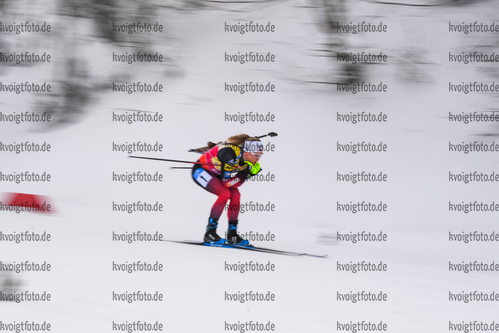 17.01.2020, xkvx, Biathlon IBU Weltcup Oberhof, Massenstart Damen, v.l. Marte Olsbu Roeiseland (Norway)  / 