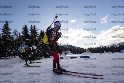 20.01.2021, xkvx, Biathlon IBU Weltcup Antholz, Training Damen und Herren, v.l. Erlend Bjoentegaard (Norway)  / 