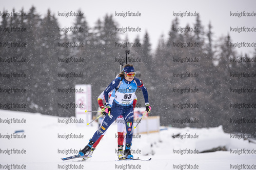 21.01.2021, xkvx, Biathlon IBU Weltcup Antholz, Einzel Damen, v.l. Nicole Gontier (Italy)  / 