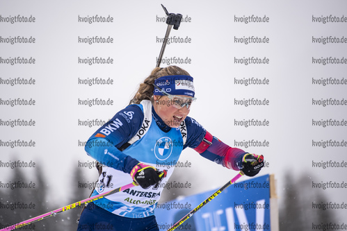 21.01.2021, xkvx, Biathlon IBU Weltcup Antholz, Einzel Damen, v.l. Irene Cadurisch (Switzerland)  / 