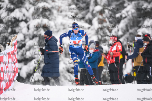 24.01.2021, xkvx, Biathlon IBU Weltcup Antholz, Staffel Damen, v.l. Lisa Vittozzi (Italy)  / 