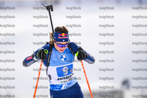 24.01.2021, xkvx, Biathlon IBU Weltcup Antholz, Staffel Damen, v.l. Dorothea Wierer (Italy)  / 