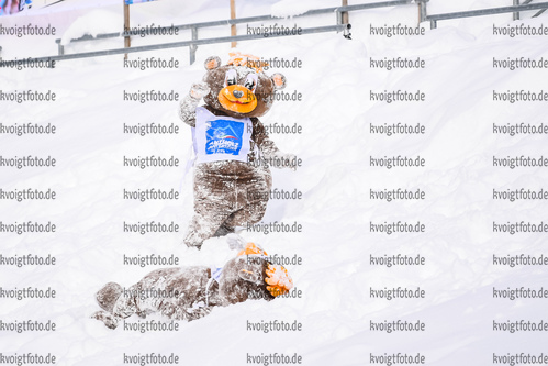 24.01.2021, xkvx, Biathlon IBU Weltcup Antholz, Staffel Damen, v.l.  Antholz Maskottchen Bumsi / Antholz mascot Bumsi