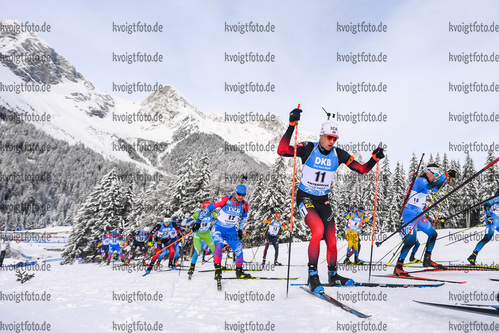 24.01.2021, xkvx, Biathlon IBU Weltcup Antholz, Massenstart Herren, v.l. Vetle Sjaastad Christiansen (Norway)  / 