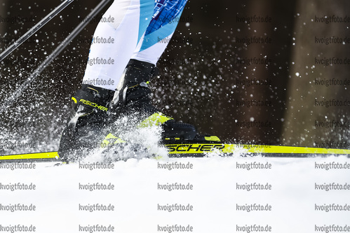 26.01.2021, xtwx, Biathlon IBU European Championships Duszniki Zdroj, Training Damen und Herren, v.l. Fischer Schuhe / Ski / Skis in aktion / in action competes