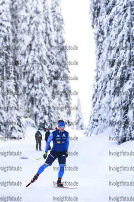 11.02.2021, xkvx, Biathlon IBU World Championships Pokljuka, Training Damen und Herren, v.l. Coach Andrea Zattoni (Italy) in aktion / in action competes
