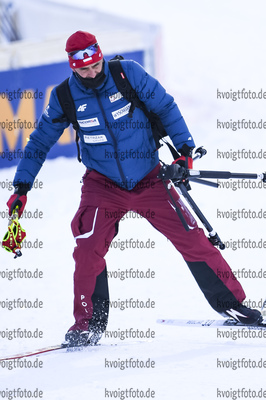 11.02.2021, xkvx, Biathlon IBU World Championships Pokljuka, Training Damen und Herren, v.l. Coach Michael Greis (Poland) in aktion / in action competes