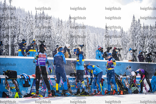 12.02.2021, xkvx, Biathlon IBU World Championships Pokljuka, Training Damen und Herren, v.l. Elvira Oeberg (Sweden) und Hanna Oeberg (Sweden)  / 