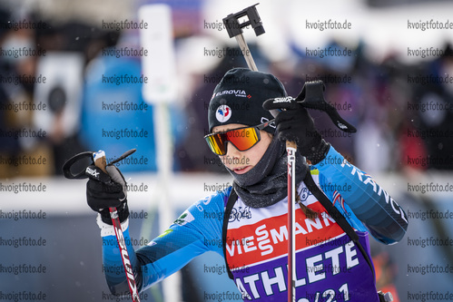 12.02.2021, xkvx, Biathlon IBU World Championships Pokljuka, Training Damen und Herren, v.l. Chloe Chevalier (France)  / 