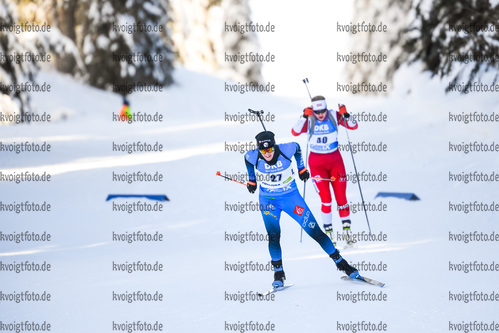 13.02.2021, xkvx, Biathlon IBU World Championships Pokljuka, Sprint Damen, v.l. Julia Simon (France) in aktion / in action competes