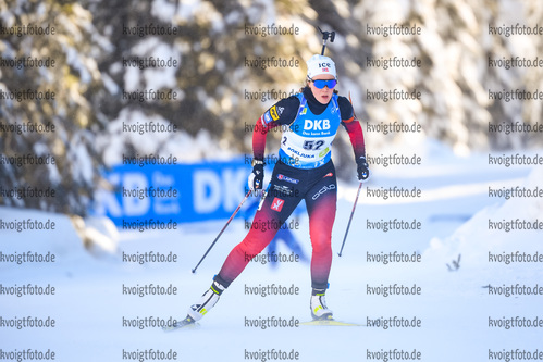 13.02.2021, xkvx, Biathlon IBU World Championships Pokljuka, Sprint Damen, v.l. Karoline Offigstad Knotten (Norway) in aktion / in action competes