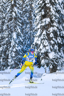 13.02.2021, xkvx, Biathlon IBU World Championships Pokljuka, Sprint Damen, v.l. Hanna Oeberg (Sweden) in aktion / in action competes