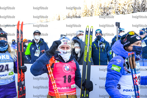 13.02.2021, xkvx, Biathlon IBU World Championships Pokljuka, Sprint Damen, v.l. Tiril Eckhoff (Norway) vor der Siegerehrung / before the medal ceremony