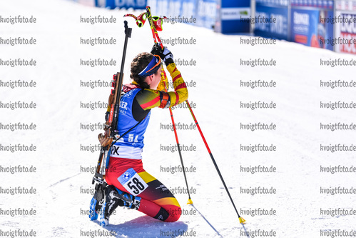 16.02.2021, xkvx, Biathlon IBU World Championships Pokljuka, Einzel Damen, v.l. Lotte Lie (Belgium) im Ziel / in the finish