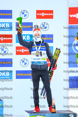 17.02.2021, xkvx, Biathlon IBU World Championships Pokljuka, Einzel Herren, v.l. Johannes Dale (Norway) bei der Siegerehrung / at the medal ceremony