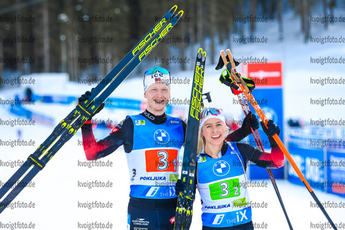 18.02.2021, xkvx, Biathlon IBU World Championships Pokljuka, Single Mixed Relay, v.l. Johannes Thingnes Boe (Norway) und Tiril Eckhoff (Norway) im Ziel / in the finish