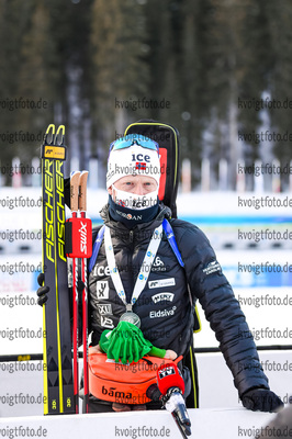 18.02.2021, xkvx, Biathlon IBU World Championships Pokljuka, Single Mixed Relay, v.l. Johannes Thingnes Boe (Norway) nach der Siegerehrung / after the medal ceremony