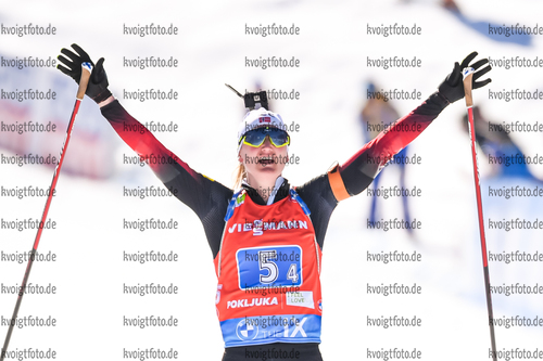 20.02.2021, xkvx, Biathlon IBU World Championships Pokljuka, Staffel Damen, v.l. Marte Olsbu Roeiseland (Norway)Marte Olsbu Roeiseland (Norway) gewinnt die Goldmedaille / wins the gold medal