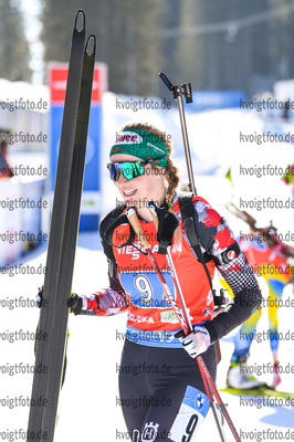 20.02.2021, xkvx, Biathlon IBU World Championships Pokljuka, Staffel Damen, v.l. Lisa Theresa Hauser (Austria) im Ziel / in the finish