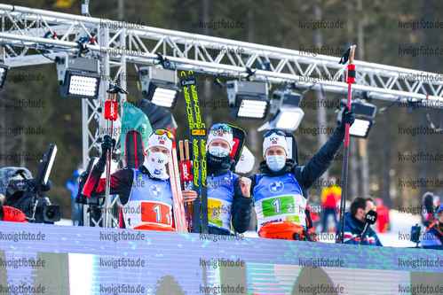 20.02.2021, xkvx, Biathlon IBU World Championships Pokljuka, Staffel Herren, v.l. Sturla Holm Laegreid (Norway), Johannes Thingnes Boe (Norway) und Tarjei Boe (Norway)  / 