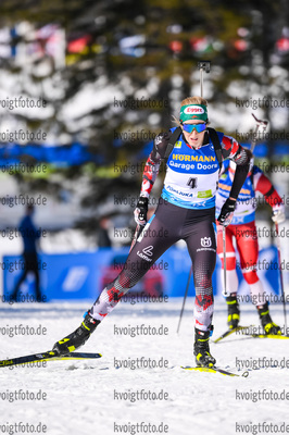 21.02.2021, xkvx, Biathlon IBU World Championships Pokljuka, Massenstart Damen, v.l. Lisa Theresa Hauser (Austria) in aktion / in action competes