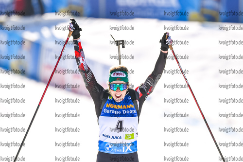 21.02.2021, xkvx, Biathlon IBU World Championships Pokljuka, Massenstart Damen, v.l. Lisa Theresa Hauser (Austria) gewinnt die Goldmedaille / wins the gold medal