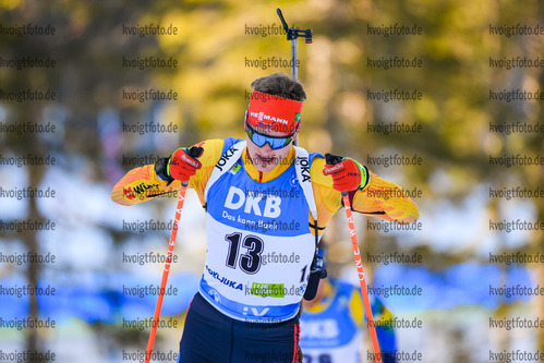 21.02.2021, xkvx, Biathlon IBU World Championships Pokljuka, Massenstart Herren, v.l. Benedikt Doll (Germany) in aktion / in action competes