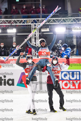 27.02.2021, xkvx, Nordic World Championships Oberstdorf, v.l. Dawid Kubacki of Poland, Kamil Stoch of Poland, Piotr Zyla of Poland  /