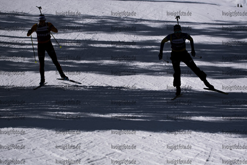 09.03.2020, xkvx, Biathlon IBU Cup Obertilliach, Training Herren und Damen, v.l. Vanessa Voigt (Germany) und Stina Nilsson (Sweden)  / 