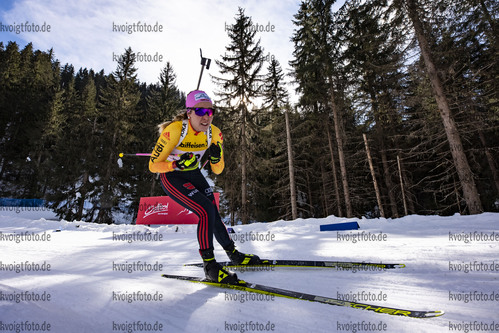 10.03.2020, xkvx, Biathlon IBU Cup Obertilliach, Einzel Damen, v.l. Stefanie Scherer (Germany)  / 