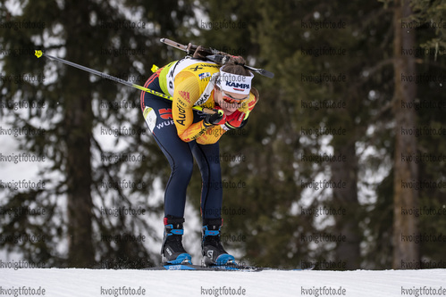 12.03.2020, xkvx, Biathlon IBU Cup Obertilliach, Sprint Damen, v.l. Vanessa Voigt (Germany)  / 