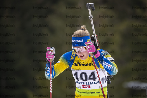 12.03.2020, xkvx, Biathlon IBU Cup Obertilliach, Sprint Damen, v.l. Annie Lind (Sweden)  / 