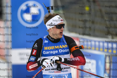 13.03.2020, xsoex, Biathlon IBU Weltcup NoveMesto na Morave, Verfolgung Herren, v.l. Tarjei Boe (Norway) im Ziel / in the finish