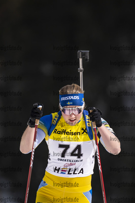 13.03.2020, xkvx, Biathlon IBU Cup Obertilliach, Sprint Damen, v.l. Annie Lind (Sweden)  / 