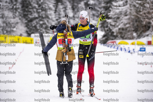 14.03.2020, xkvx, Biathlon IBU Cup Obertilliach, Single-Mixed-Staffel, v.l. Karoline Erdal (Norway) und Aleksander Fjeld Andersen (Norway)  / 