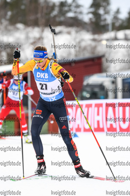 20.03.2021, xkvx, Biathlon IBU World Cup Oestersund, Verfolgung Damen, v.l. Vanessa Hinz (Germany) in aktion / in action competes