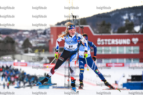 21.03.2021, xkvx, Biathlon IBU World Cup Oestersund, Massenstart Damen, v.l.  in aktion / in action competes