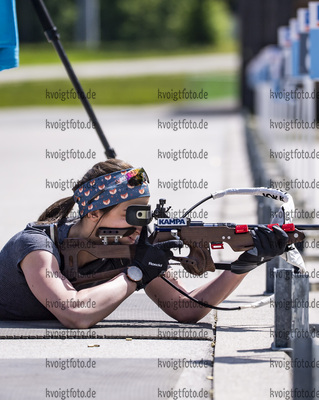 02.06.2021, xkvx, Biathlon Training Ruhpolding, v.l. Vanessa Voigt (Germany) in aktion am Schiessstand at the shooting range