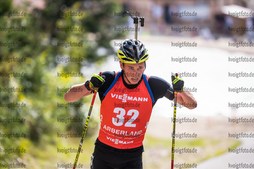12.09.2021, xkvx, Biathlon Deutsche Meisterschaften Arber, Verfolgung Herren, v.l. Frederik Madersbacher (Germany)  