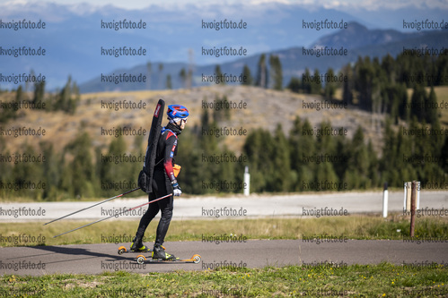 08.10.2021, xkvx, Biathlon Training Lavaze, v.l. Johannes Thingnes Boe (Norway)  