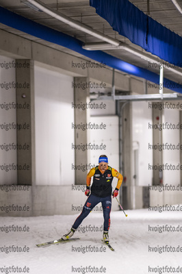 17.10.2021, xkvx, Wintersport - Biathlon Training Oberhof - Skihalle, v.l. Anna Weidel (Germany)