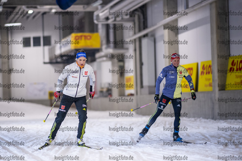 17.10.2021, xkvx, Wintersport - Biathlon Training Oberhof - Skihalle, v.l. Anna Weidel (Germany), Franziska Hildebrand (Germany)