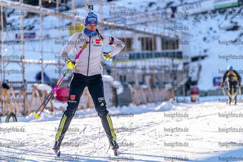 06.11.2021, xmlx, Biathlon Training Lenzerheide, v.l. Vanessa Hinz (Germany)