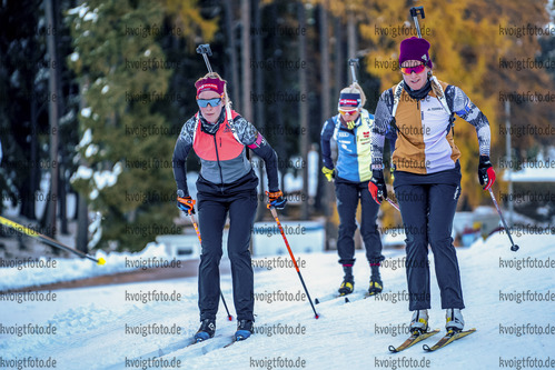 06.11.2021, xmlx, Biathlon Training Lenzerheide, v.l. Maren Hammerschmidt (Germany), Karolin Horchler (Germany), Denise Herrmann (Germany)