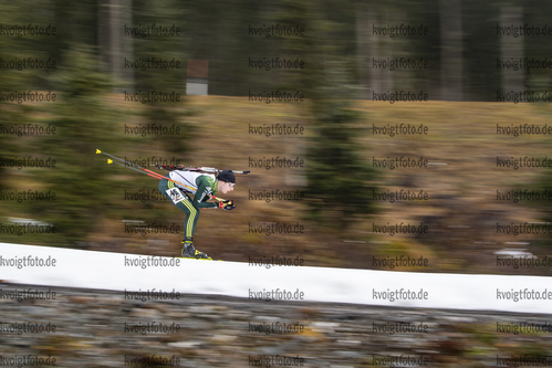 17.11.2021, xkvx, German Qualifiers - Sprint Men, v.l. Simon Gross (Germany) in aktion / in action competes