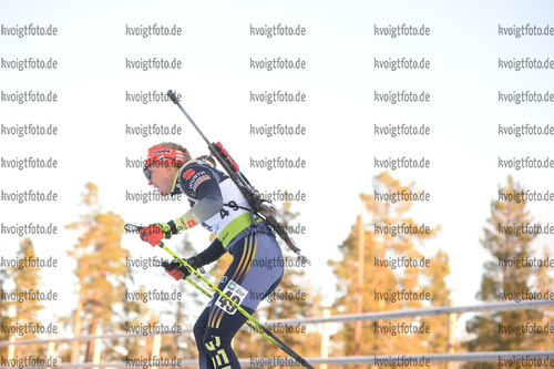 25.11.2021, xetx, Biathlon IBU Cup Idre, Sprint Women, v.l. Hanna Kebinger (GERMANY)