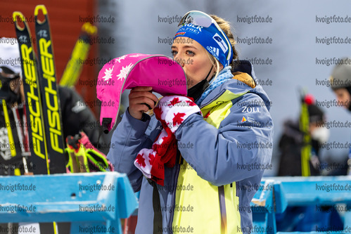27.11.2021, xkvx, Biathlon IBU World Cup Oestersund, Individual Women, v.l. Anna Weidel (Germany) schaut / looks on